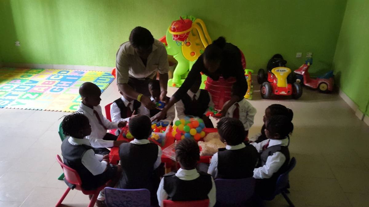 Interactive early-years learning and teacher guidance at Lilydion